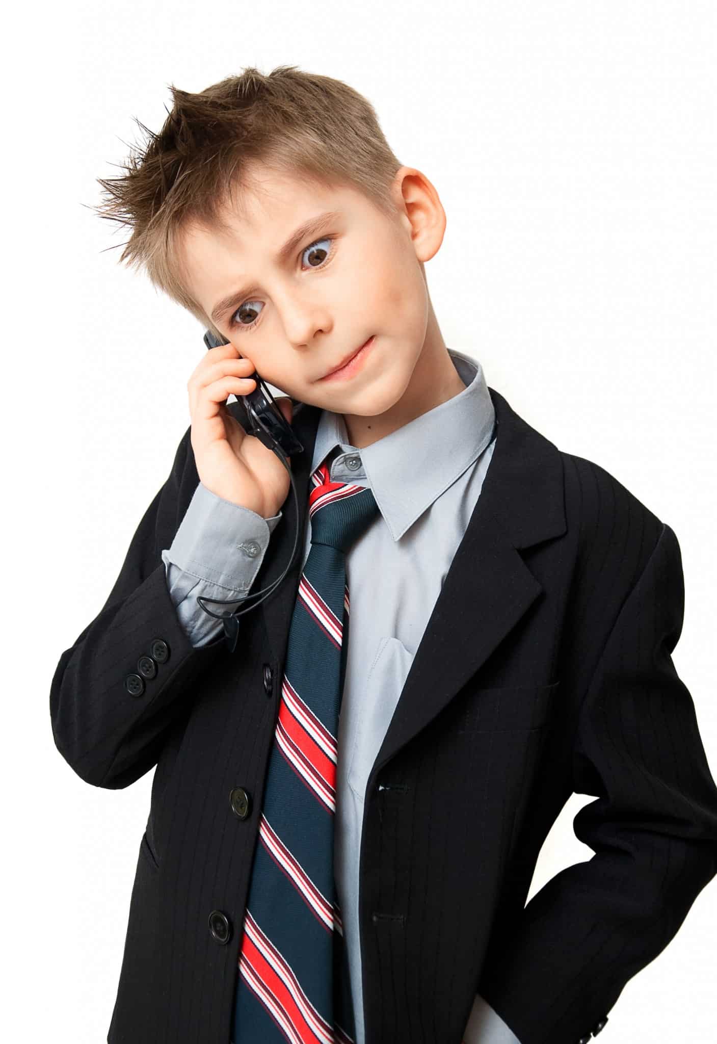 Мальчик грей. Костюм телефона для мальчика. Картинка ребенка в костюме с телефоном. Мальчик с костюм и с телефона говорит. Boy in Suit.