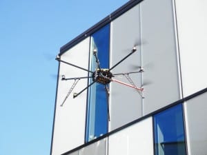 drone-592218_1280